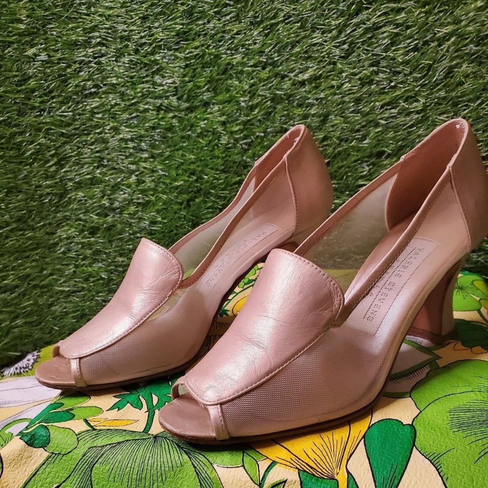 Vintage Beige Heels